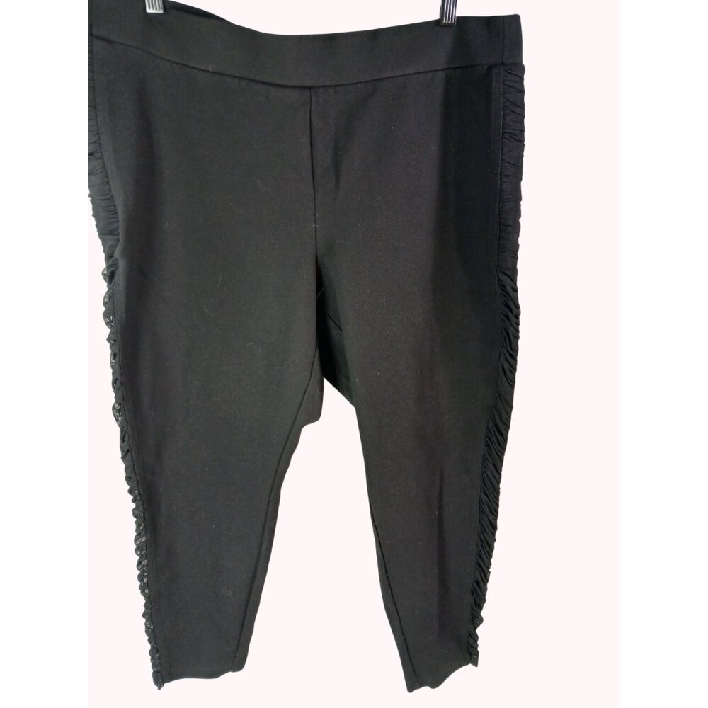 Torrid Women Black Capri Leggings Size 22 24 3R Mesh Ruched Side Panels Luxe - Picture 3 of 9